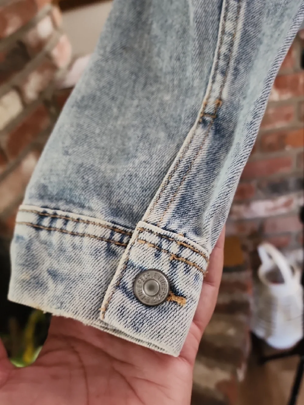 Free People Cropped Distressed Denim Jacket Light Wash Raw Hem - Picture 2 of 12